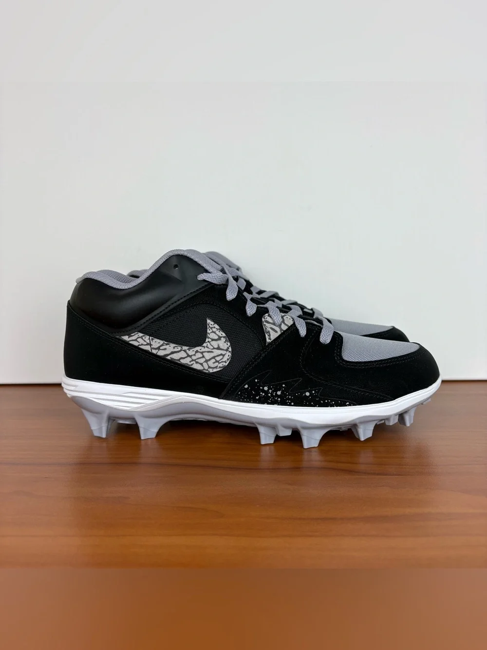 Nike Air Jordan Stadium 90 Low TD Football Cleats